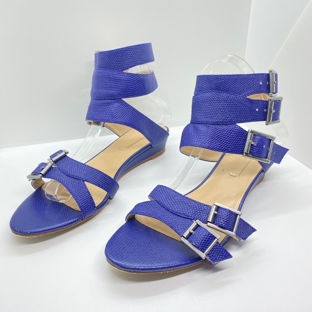 size 8.5 BCBGMaxazria‎ leather blue reptile ankle strap lizard strappy buckles